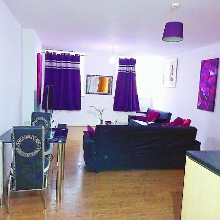 Double Room Close To Bradford University And City Centre ภายนอก รูปภาพ