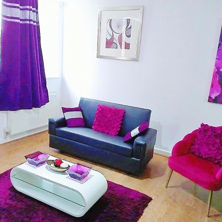 Double Room Close To Bradford University And City Centre ภายนอก รูปภาพ