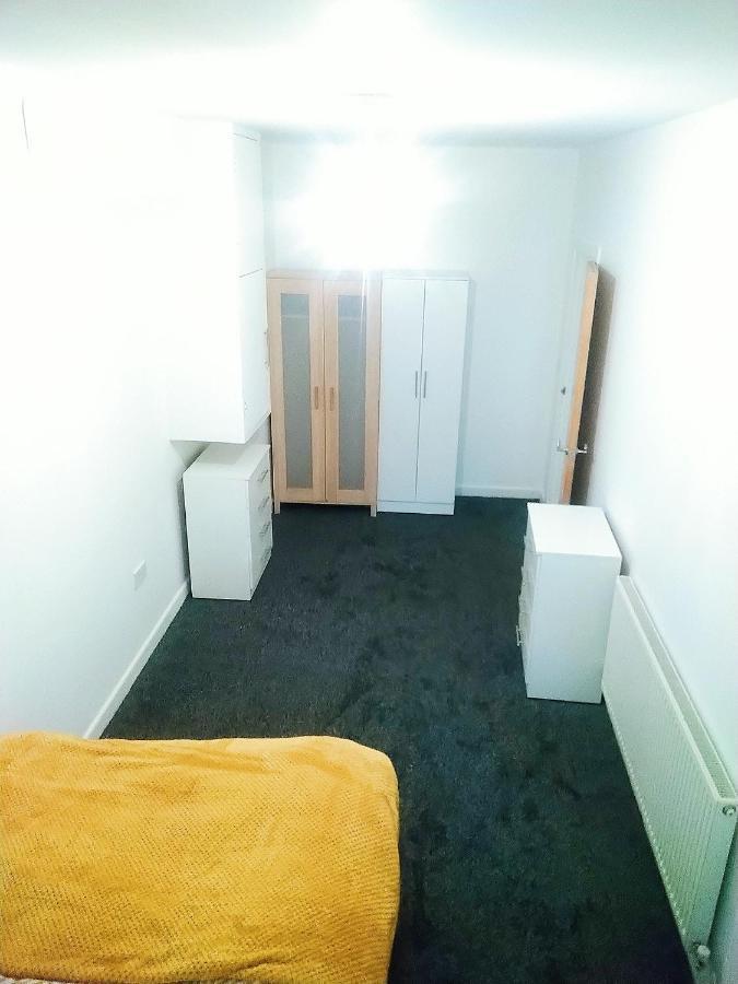 Double Room Close To Bradford University And City Centre ภายนอก รูปภาพ