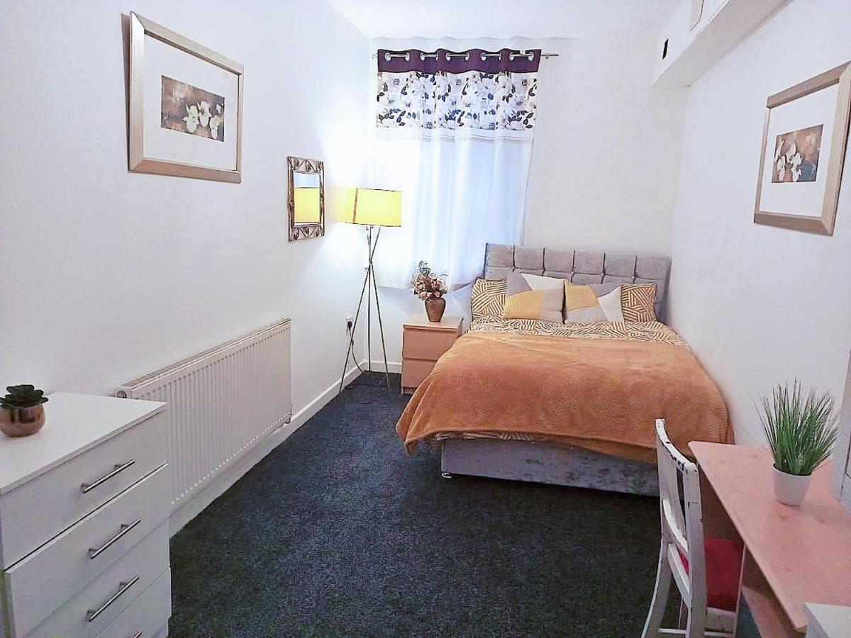 Double Room Close To Bradford University And City Centre ภายนอก รูปภาพ