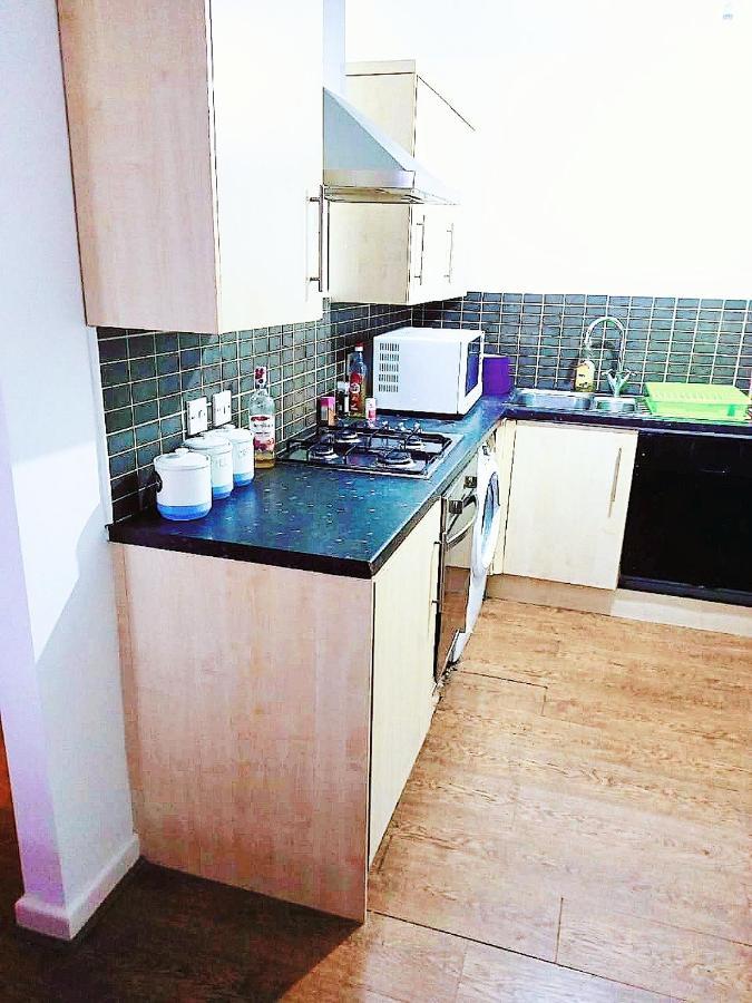 Double Room Close To Bradford University And City Centre ภายนอก รูปภาพ